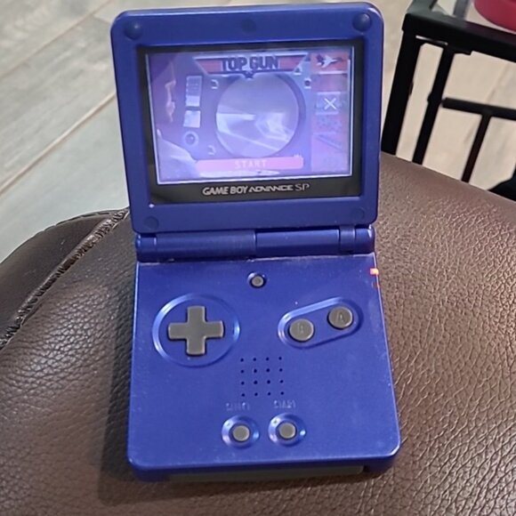 Game Boy Advance SP Top Gun Blue Missing Charger Great Working Condition - Picture 6 of 7